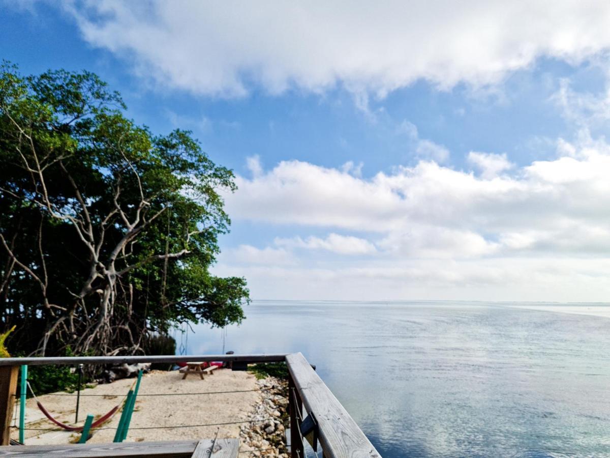 Seaside Chateau Resort Belize City Eksteriør billede